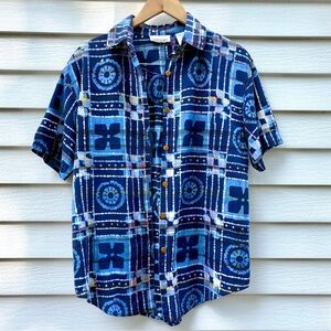 Vintage Casey & Max short sleeve button down blue batik print 100%‎ cotton